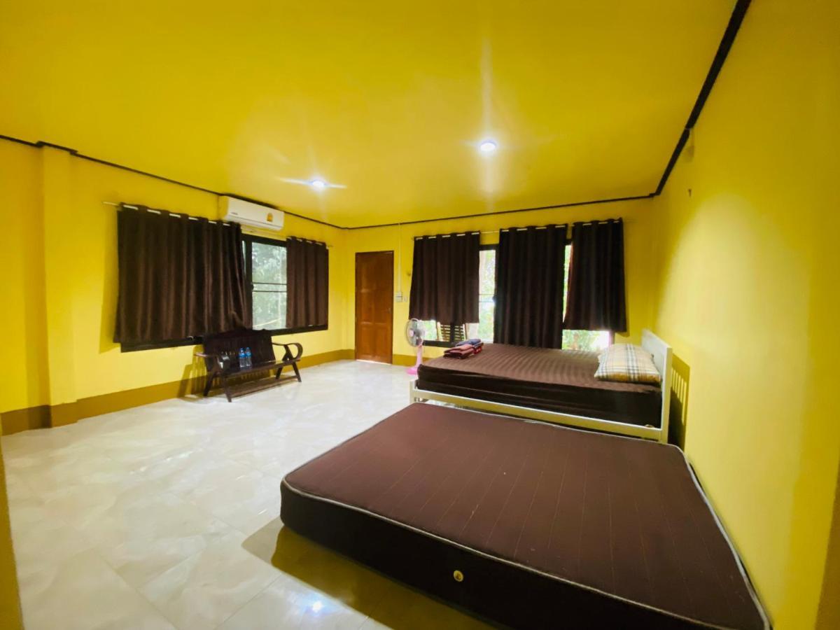 Banana Resort Koh Phayam Exterior photo